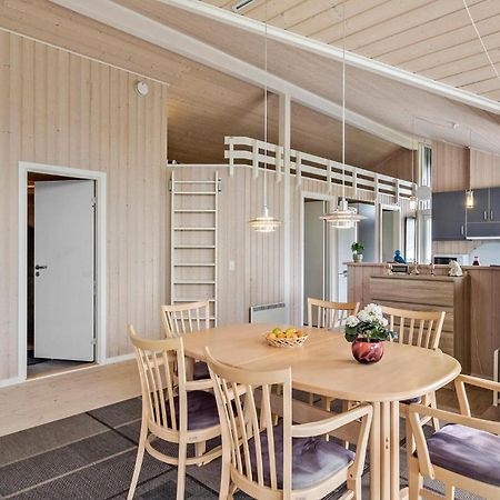 Cozy Home In Gedser With Wifi Экстерьер фото