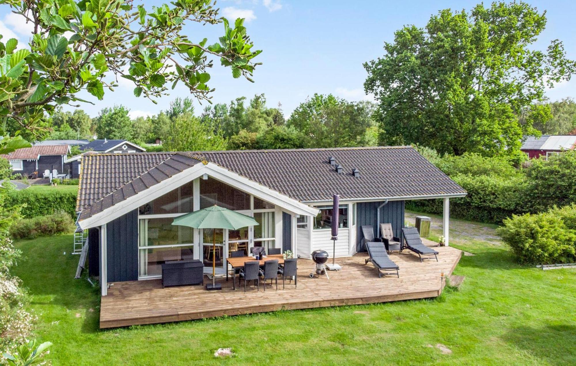 Cozy Home In Gedser With Wifi Экстерьер фото